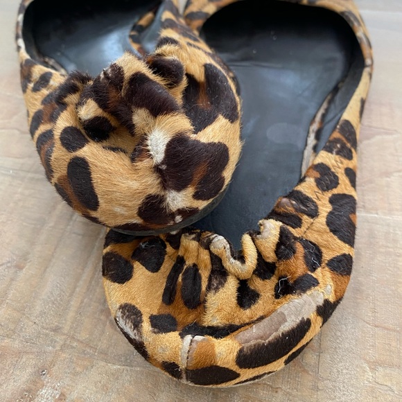 Tory Burch calf hair Animal Print leopard ballet flats gold accent - Picture 4 of 11